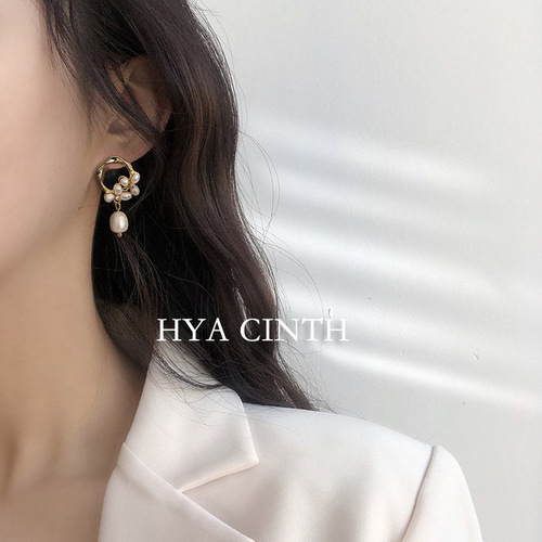 Korean new earrings natural freshwater pearl earrings mosquito coil ear clip earrings wholesale high-end earrings