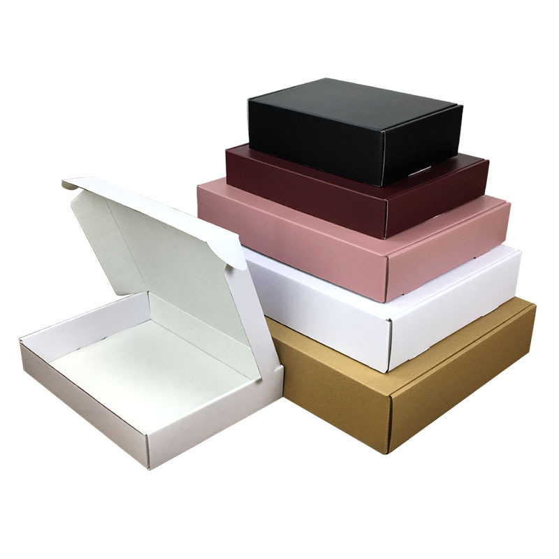 Caja de papel expreso, caja de avión, caja negra blanca, caja de embalaje de envío gratis, caja de embalaje de lotes pequeños, cuadrado pequeño