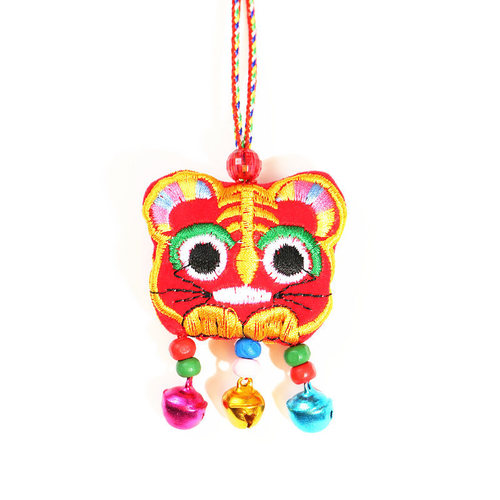 Wholesale Dragon Boat Festival colorful rope children's hanging neck longevity lock sachet embroidered tiger head necklace safe sachet pendant