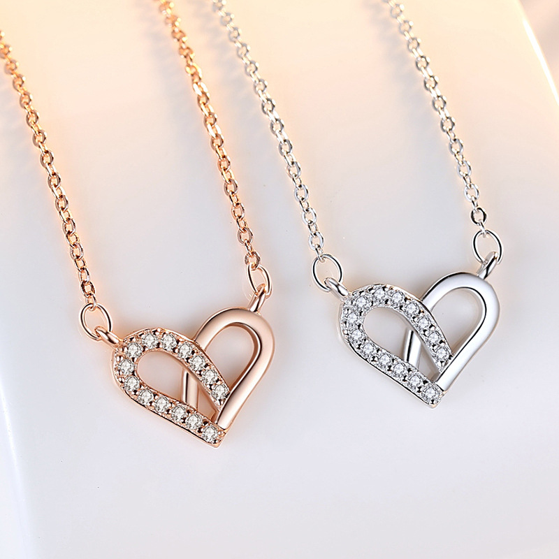 S925 collar en forma de corazón plata esterlina de las mujeres temperamento simple estudiante en línea rojo nuevo coreano moda nicho clavícula cadena