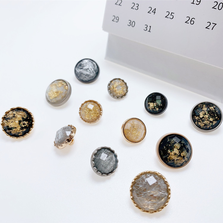 New Button Vintage Gold Foil Diamond Button Small Chanel Style Clothing Shirt Button Decorative Buckle Metal Hand Sewn Buckle