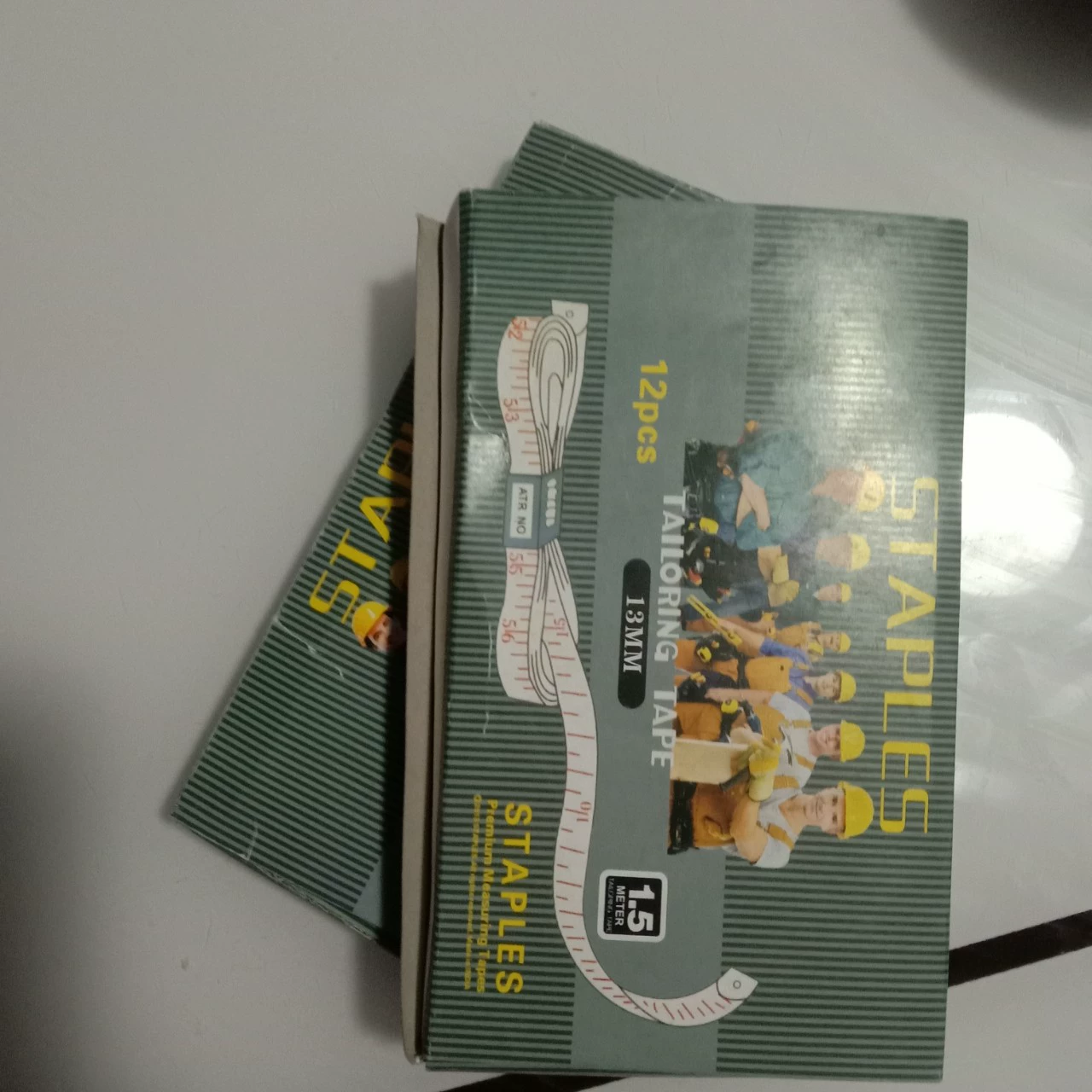 Миниатюрная разноцветная круглая рулетка 1.5m / 60inch с автоматическим втягиванием, мягкая лента для шитья и измерения одежды.