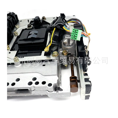 Other drive systems Infiniti RE5R05A transmission valve