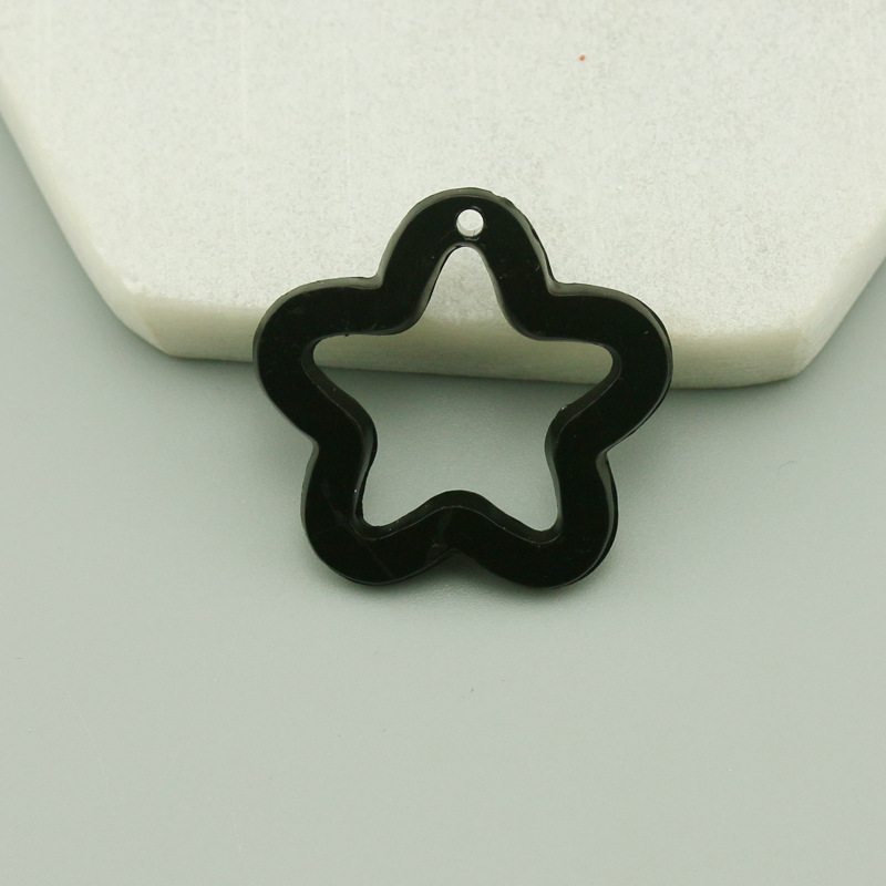 Color estrella de cinco puntas llavero acrílico colgante dopamina accesorios de joyería 30mm flor en forma de ciruela material