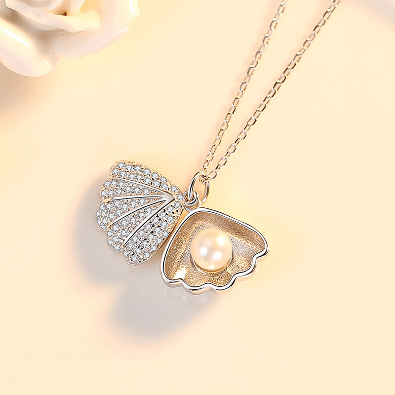 S925 plata esterlina collar de concha Cadena de clavícula femenina elegante en forma de abanico perla Concha colgante Pequeño Libro Rojo mismo estilo al por mayor