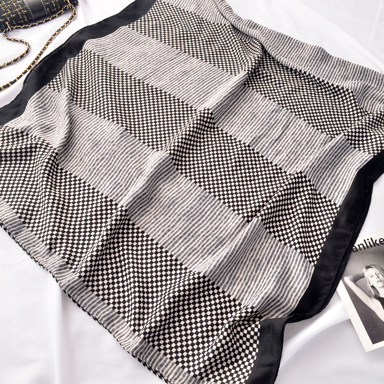 2020 primavera y otoño nuevo estilo occidental todo-fósforo bufanda de seda gasa sarga algodón pequeño Plaid rayas algodón y lino bufanda protector solar chal