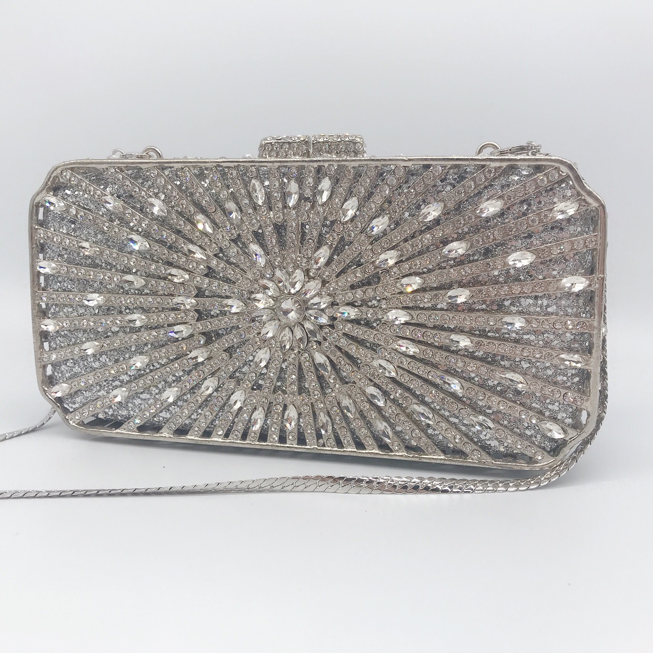 Túi clutch nữ đính đá dạ hội hộp kim loại khung cứng — bạc