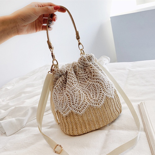  New Vacation Bucket Bag Fairy Rattan Beach Bag Portable Messenger Bag Women's Lace Straw Bag