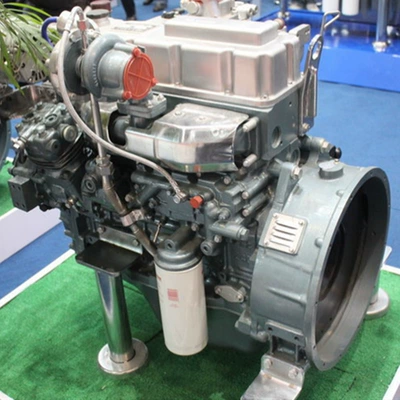 Guangxi Yuchai Yc4E135-33 Diesel Engine, 100Kw Supercharged Engine for Trucks (Avtomobil mühərrikləri)