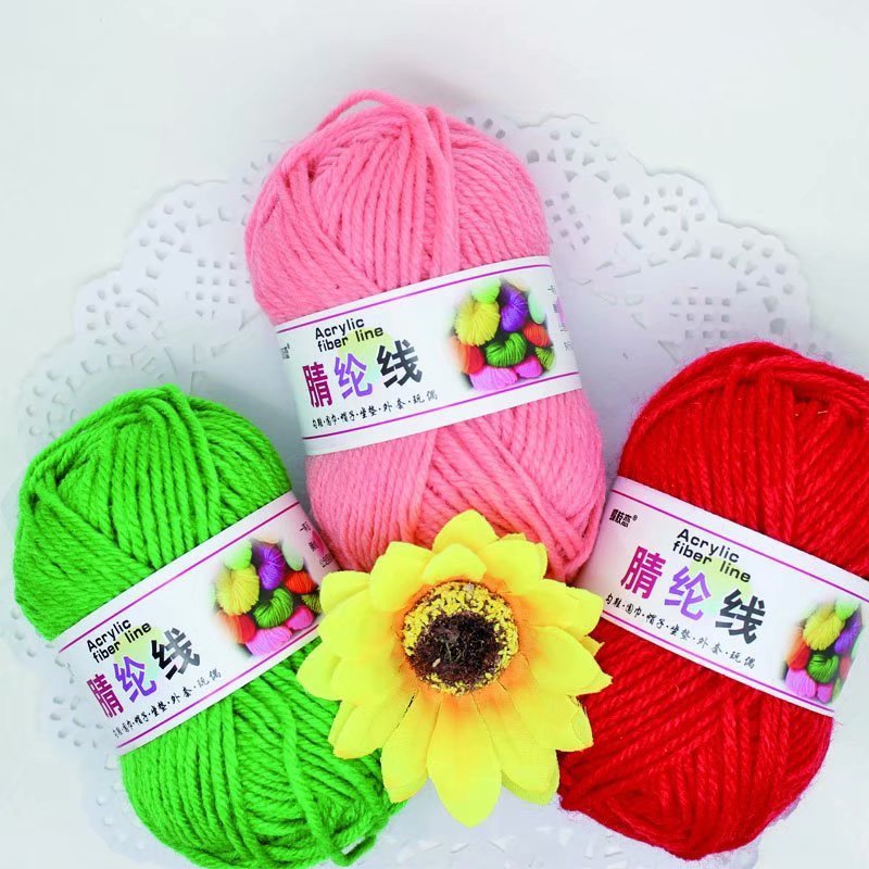 Fábrica al por mayor de comercio exterior de hilo acrílico DIY zapatillas tejidas a mano lana acrílico ganchillo zapato hilo cojín muñeca hilo