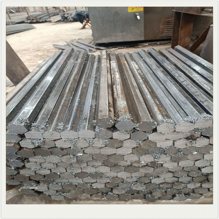 做冷拔六棱钢我们是专业的 45号冷拔六棱钢用于各种设备滚动轴类