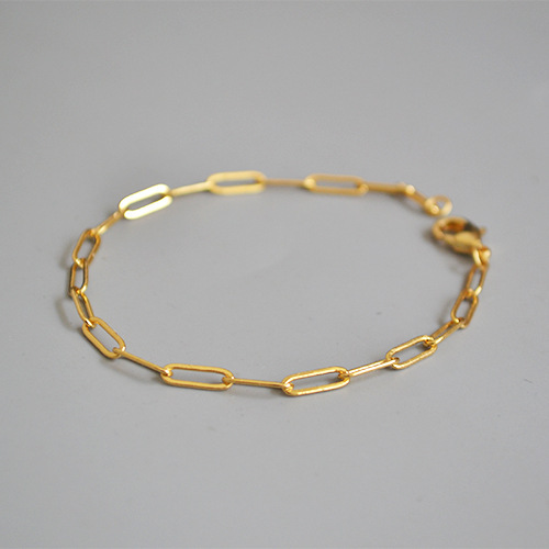 Copper-Plated Real Gold Color-Preserving European and American Jewelry Cold Style Simple Rectangular Chain Buckle Fashionable Elegant Versatile Thin Bracelet for Women Copper-Plated Real Gold Color-Preserving European and American Jewelry Cold Style Simple Rectangular Chain Buckle Fashionable Elegant Versatile Thin Bracelet for Women