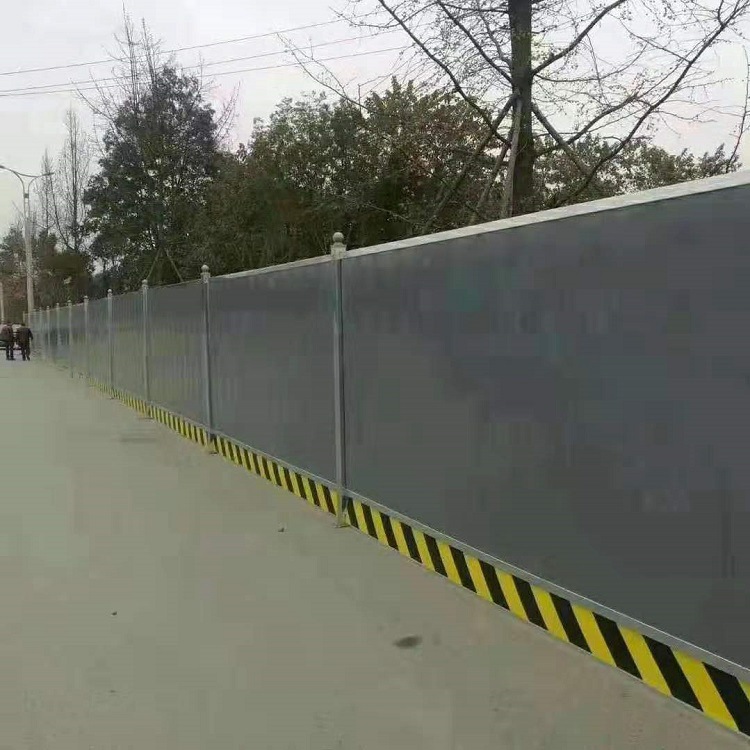 铁皮围挡小草彩钢围墙建筑工地围护临时隔离块铁皮小草围挡价格？