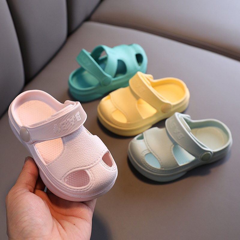 Children's Cave Shoes Summer Boys' Baby Non-slip Soft Bottom Beach Shoes Girls' Baby Cartoon Children Sandals