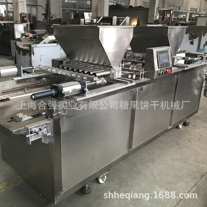 双头双色蛋糕生产线 磨宝蛋糕注糊成型机 合强蛋糕烘焙设备厂家