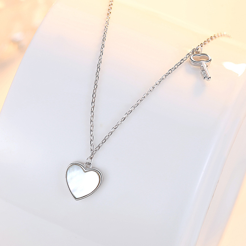S925 plata esterlina blanco Shell amor llave corazón cerradura collar de doble capa dulce temperamento fresco collar de cadena de clavícula