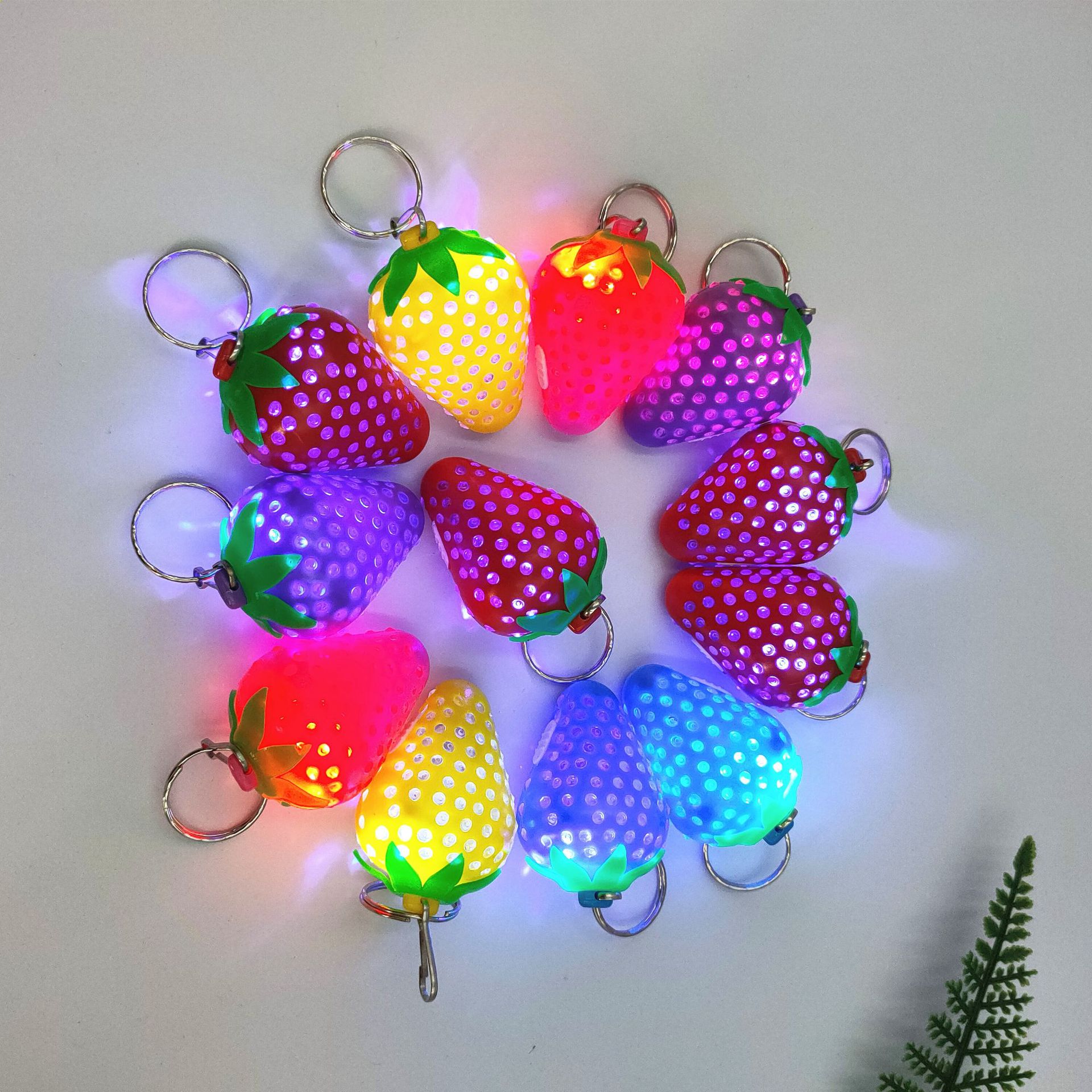 Transfronterizo caliente LED luminoso fresa llavero colgante regalo creativo puesto de suministro de juguetes para niños