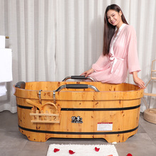 悦享香柏木泡澡洗澡沐浴桶老年人矮款扶手实木浴桶厂家批发