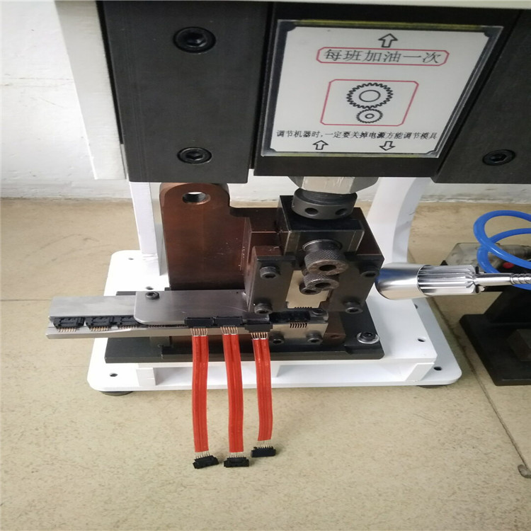 供应SATA头铆压端子机 半自动 端子压接机 静音端子机