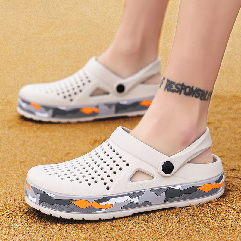 0916 Summer Camouflage Croc Shoes Outdoor Men's Sandals Baotou Hollow Large Size Beach Slippers Men's Breathable and Plaid
