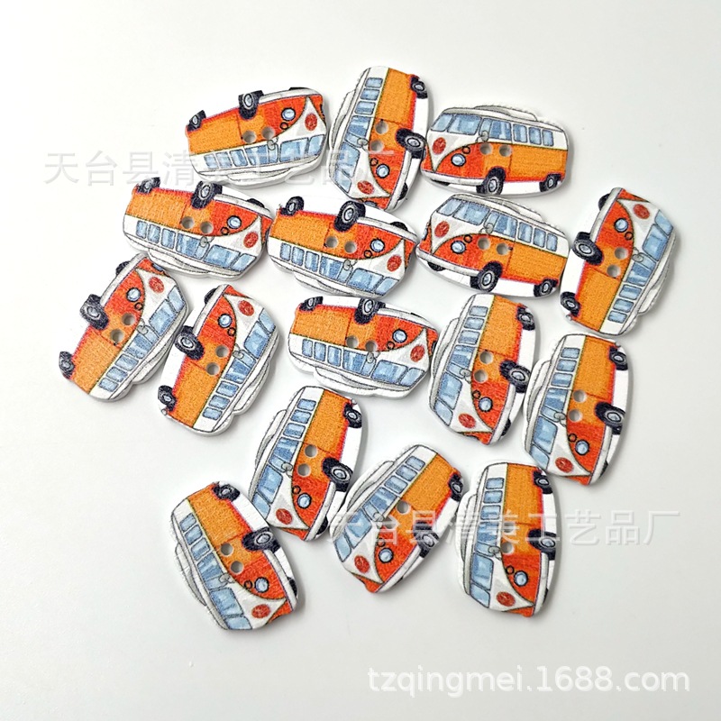 Fondo blanco pintado dibujos animados autobús decoración de madera dibujos animados tipo autobús botón 50 un paquete