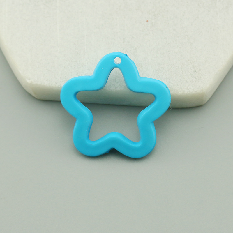 Color estrella de cinco puntas llavero acrílico colgante dopamina accesorios de joyería 30mm flor en forma de ciruela material