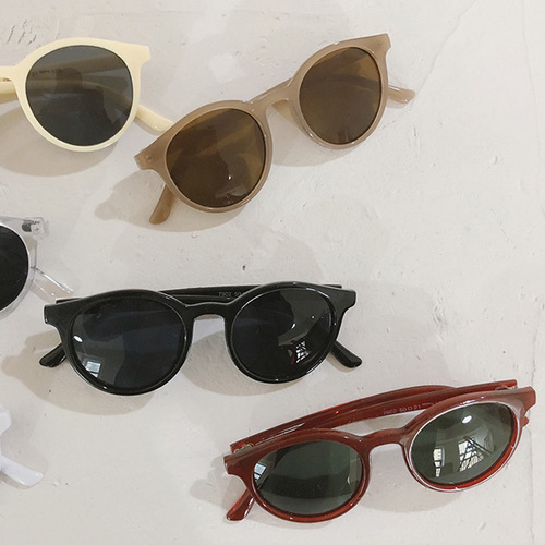 Children's sunglasses, trendy UV protection sun glasses for babies and kids, cool and stylish, unisex, Korean style accessories, cute and fashionable glasses