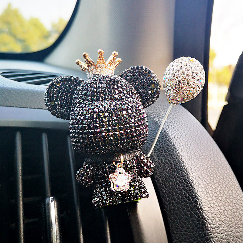 Aromaterapia coche creativo diamante incrustado lindo oso violento oso perfume del coche clip de salida de aire accesorios del coche fabricante femenino