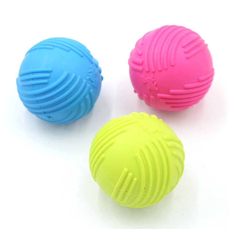 Bola de perro de juguete de sonido para mascotas Bola de rayas de caucho TPR Pelota de juguete de perro golden retriever suministros