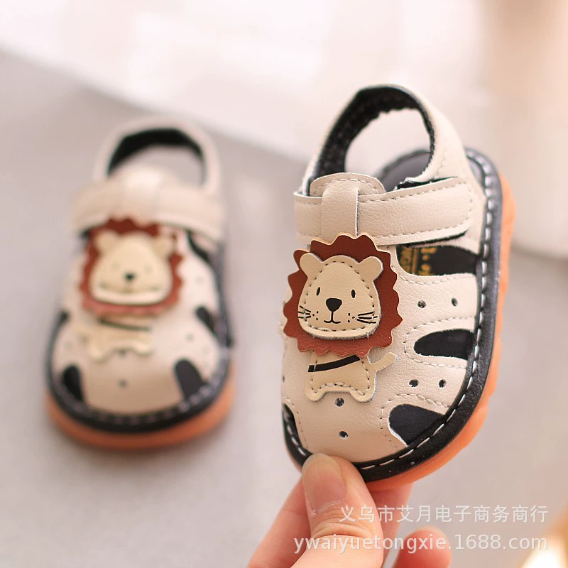 Новая летняя обувь для маленьких девочек 0-1-2 лет 3 мальчика нескользящая обувь для малышей с мягкой подошвой кожаная обувь детские сандалии в Корейском стиле