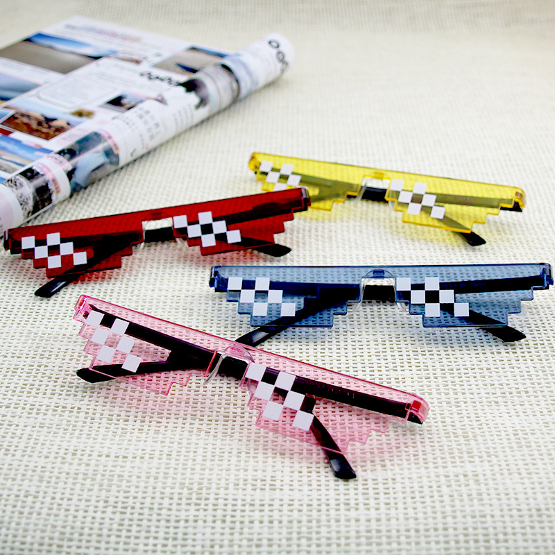 New mosaic sunglasses two-dimensional forced glasses coded rectangular pixel sunglasses manufacturers wholesale