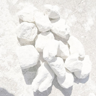 ,Quick lime Desiccant calcium oxide clothing An electric appliance Lime Desiccant fish pond Pond Quick lime moisture absorption