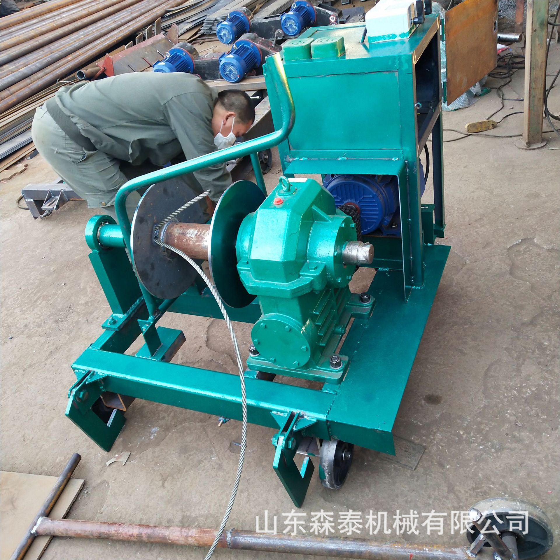 混凝土预制梁内震机 牧原猪舍实心梁脱模机 15/18*24预制梁设备