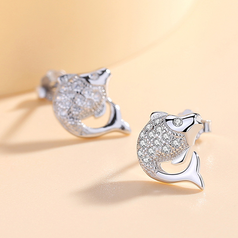 Nueva moda red océano rojo estilo pendientes estudiante lindo temperamento pendientes de plata esterlina 925 delfín pendientes de las mujeres simples 2023