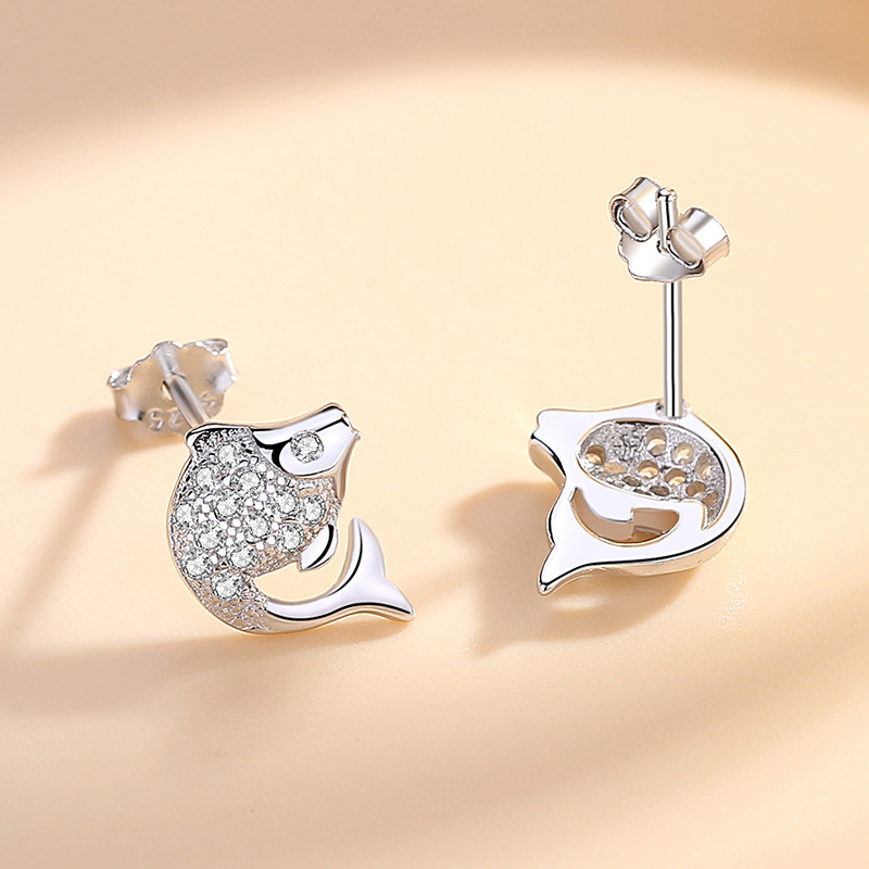 Nueva moda red océano rojo estilo pendientes estudiante lindo temperamento pendientes de plata esterlina 925 delfín pendientes de las mujeres simples 2023