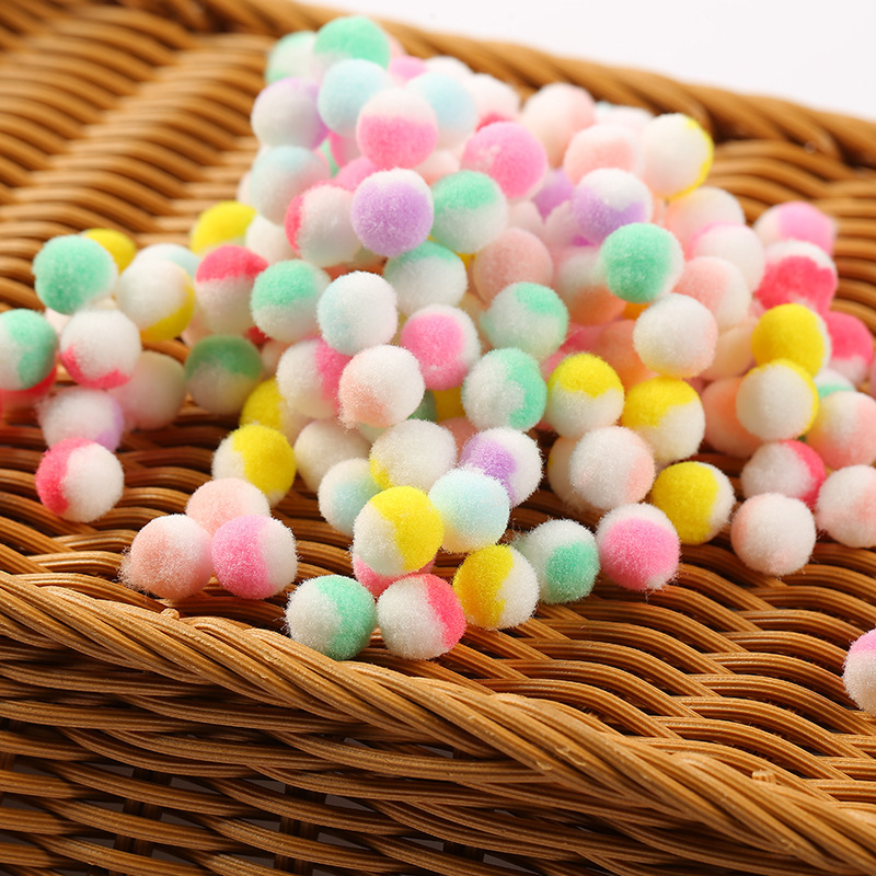 Factory direct large, medium and small color high elastic two-color fur ball diy handmade fur ball kindergarten fur ball spot