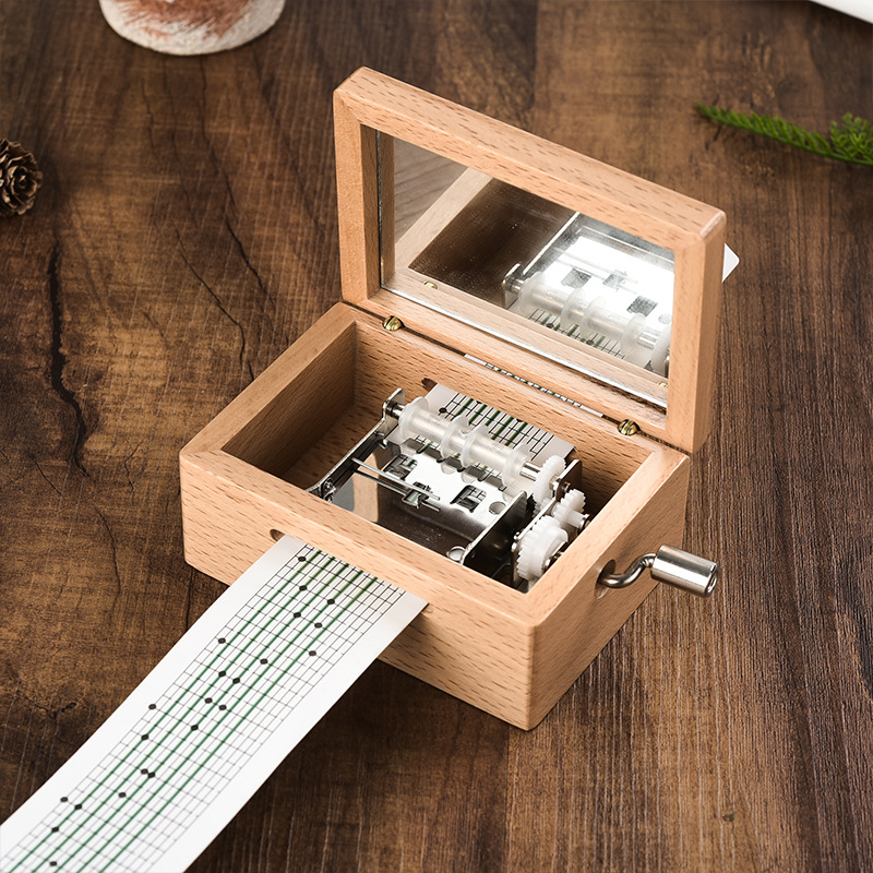 Yunsheng 15-tono 30-tono de manivela cinta de papel movimiento musical caja de música de madera caja de música DIY
