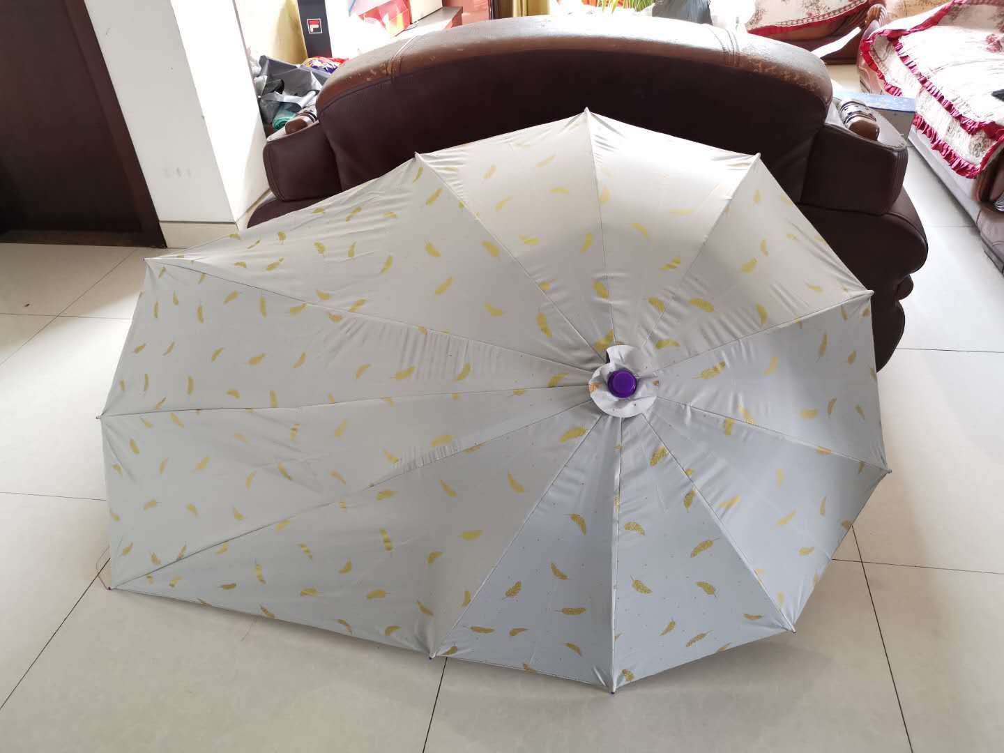 Vinyl plumas doradas