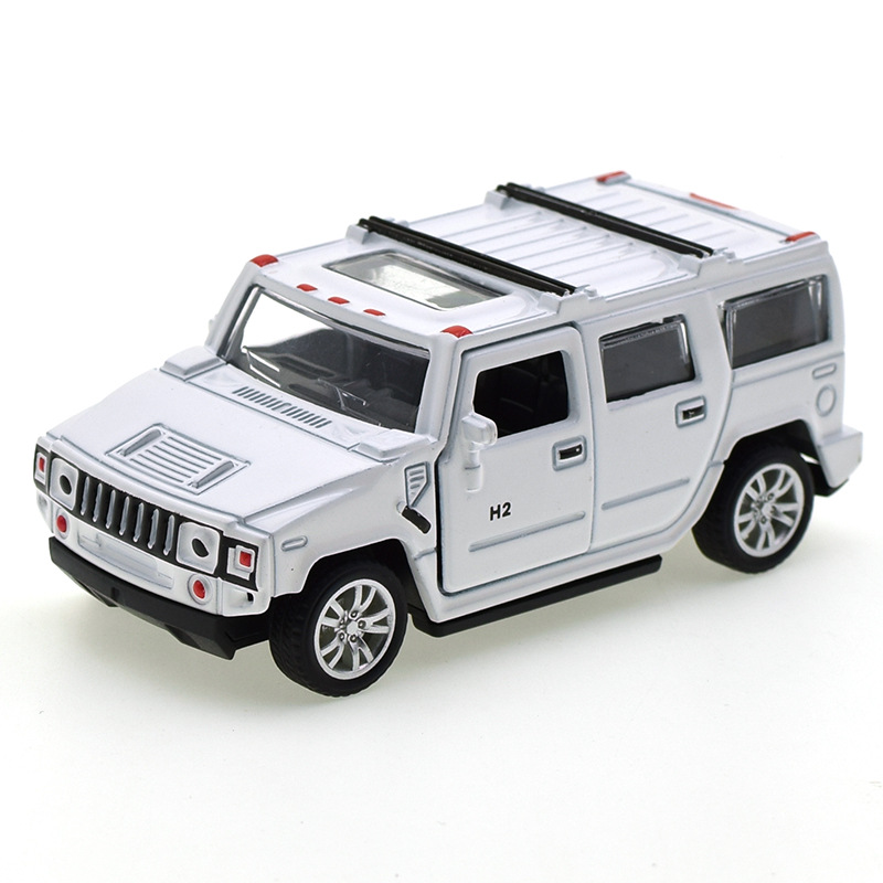 열린 문 허머 화이트