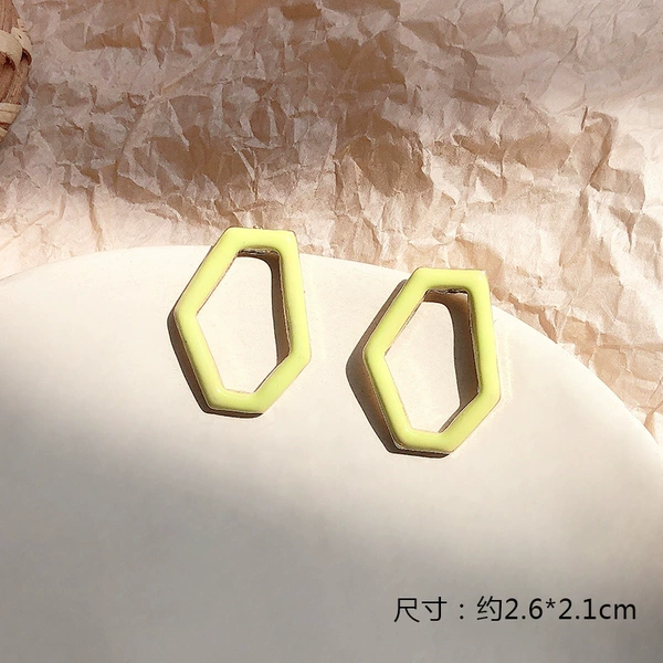 Bl2733 Irregular green hexagon