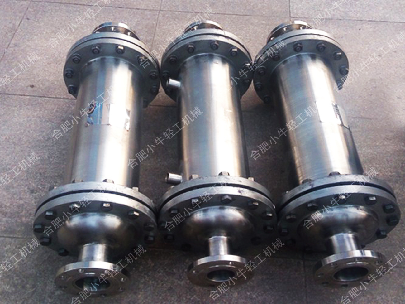 反应釜高温水蒸汽余热冷凝回收不锈钢列管式冷凝器 列管式冷却器