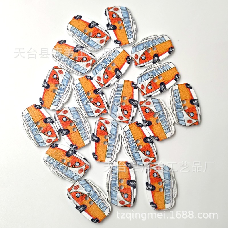 Fondo blanco pintado dibujos animados autobús decoración de madera dibujos animados tipo autobús botón 50 un paquete