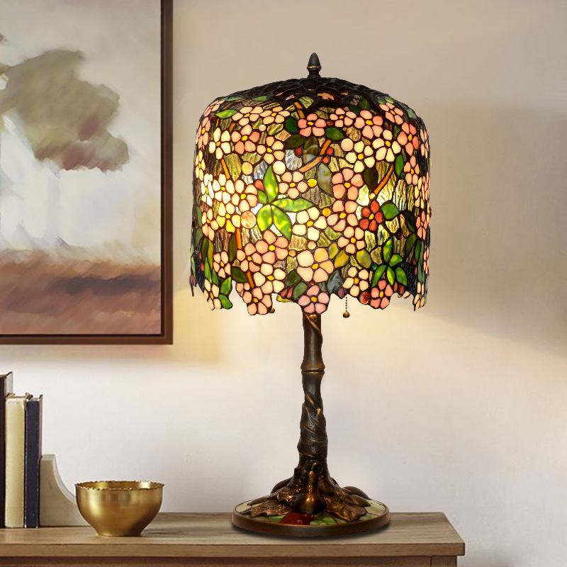 Factory Direct long Apple flower Tiffany lamp American living room bedroom bedside lamp antique collection copper lamp Factory Direct long Apple flower Tiffany lamp American living room bedroom bedside lamp antique collection copper lamp