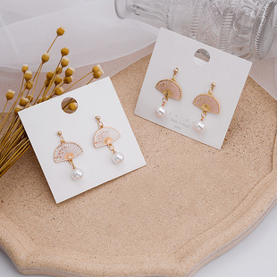 Japanese and Korean Style Antique Retro Fan Tassel Pearl Earrings Flower Folding Fan Cute Oil Dropping Earrings Ear Holes
