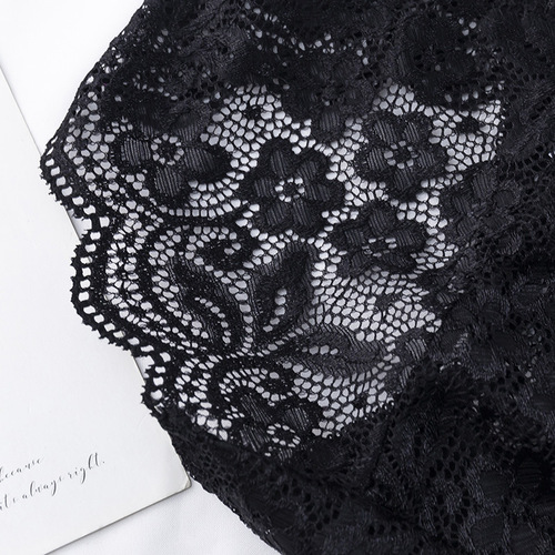 Black lace seductive women's breathable panties, sexy low-rise hollowed-out sheer temptation briefs for ladies