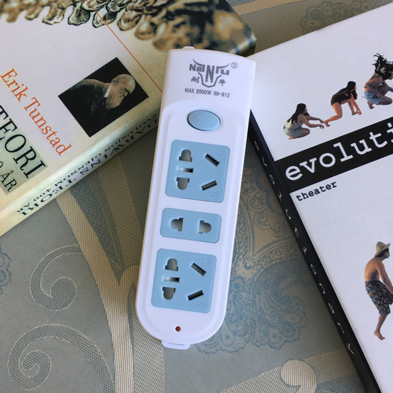 厂家自产防触电开关带灯12孔安全门阻燃家用插座高品质地拖排插座