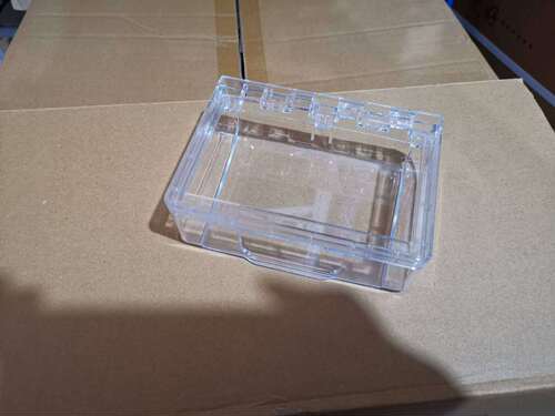 Manufacturer wholesale 118 type splash-proof box self-adhesive dual-post adhesive plug waterproof cover small size six-hole waterproof box