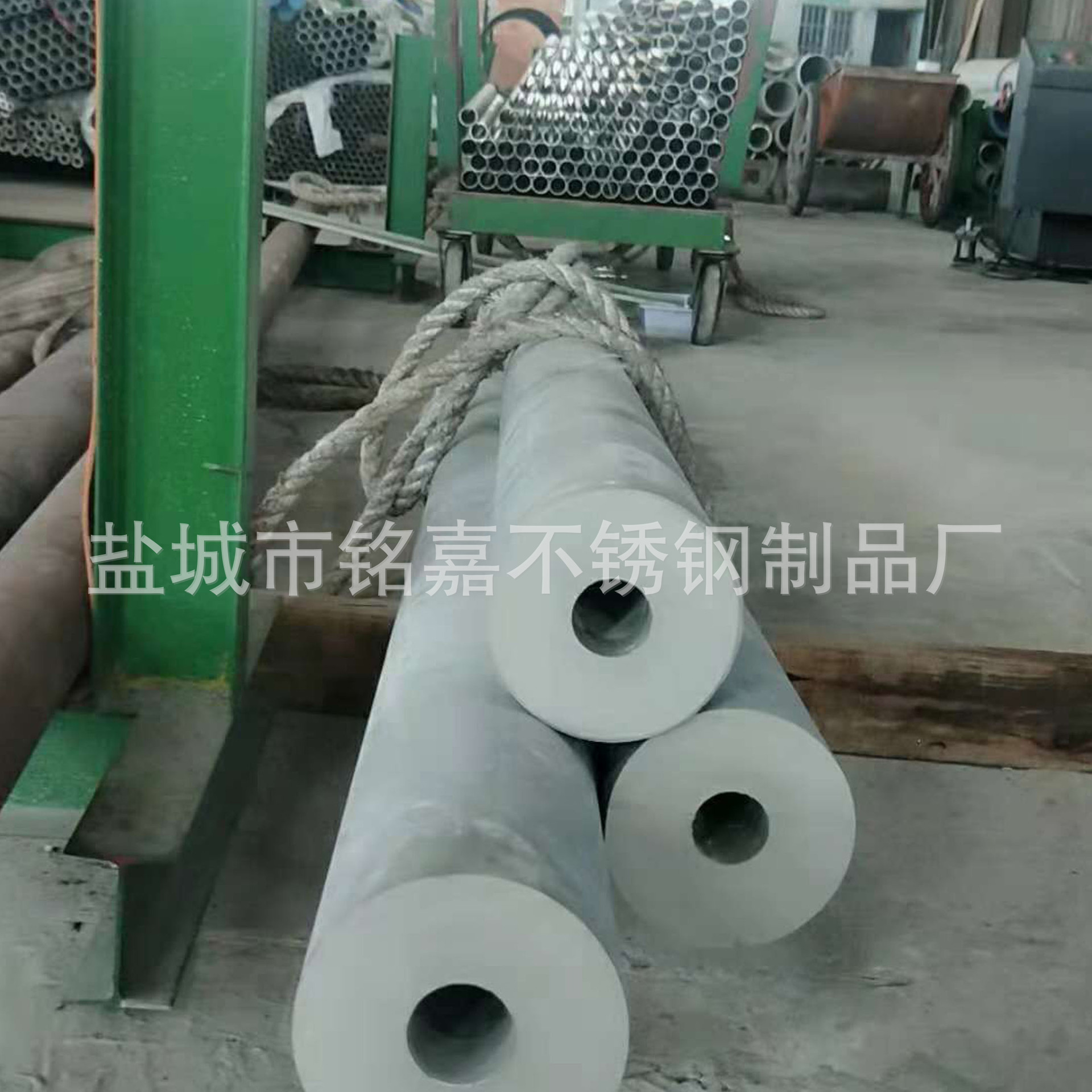 铭嘉厂家供应304厚壁不锈钢无缝管 316不锈钢无缝管 厚壁管零切