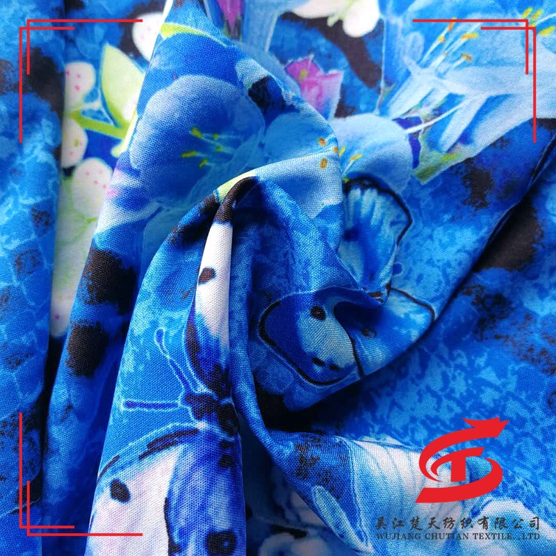 现货 100D涤纶平纹四面弹春亚纺印花130G 沙滩裤运动服滑雪服面料