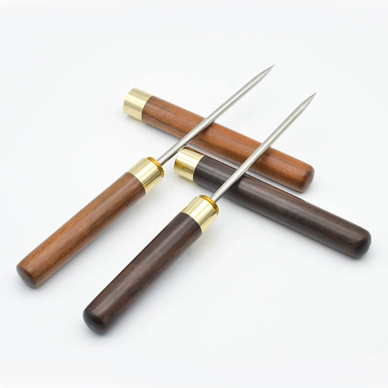 Ice sculpted Japanese-style three-headed ice knife bartender tool - trident ice device